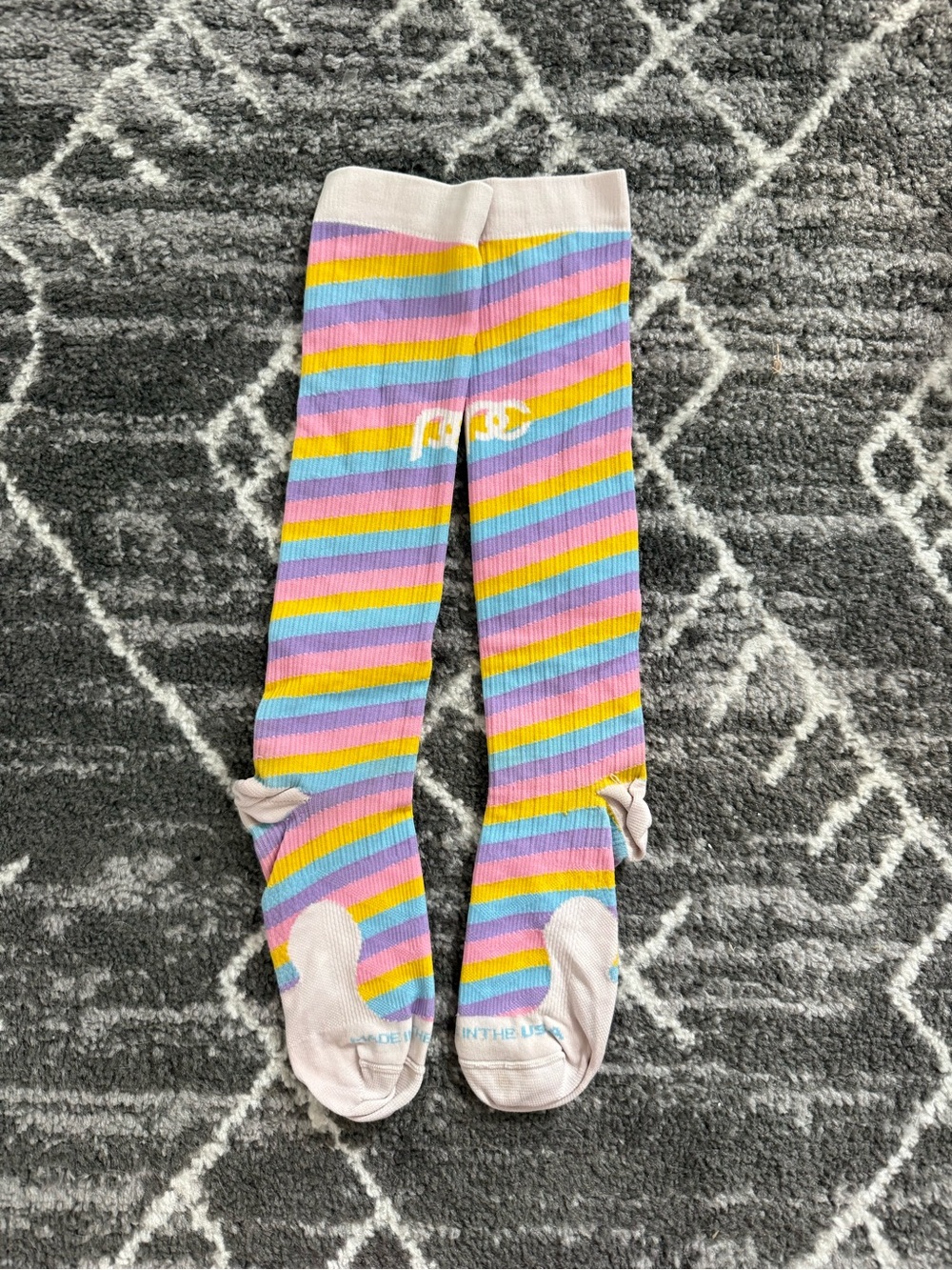 ProCompression Socks Unisex Small/Medium - Unicorn Stripes
